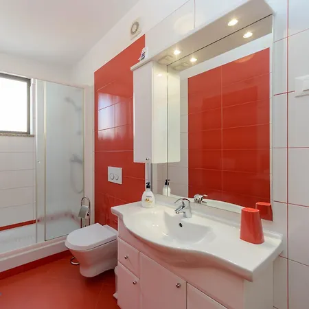 Apartman With Parking Space - 25502