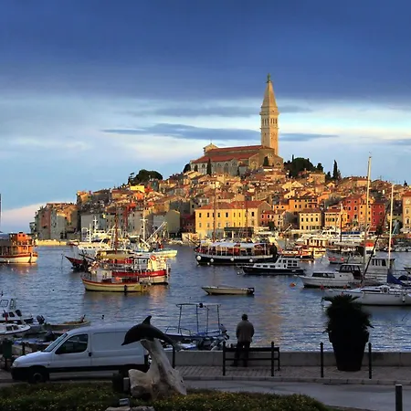 With Parking Space - 25502 Apartman Rovinj